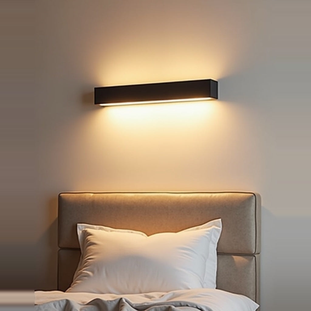 Nomad Rechargeable Wall Lamp