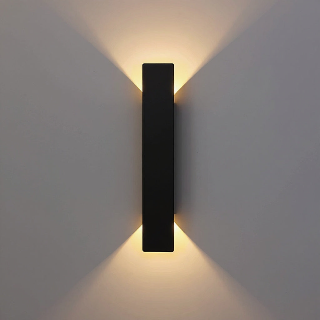 Vertex Outdoor Wall Light — studio shot